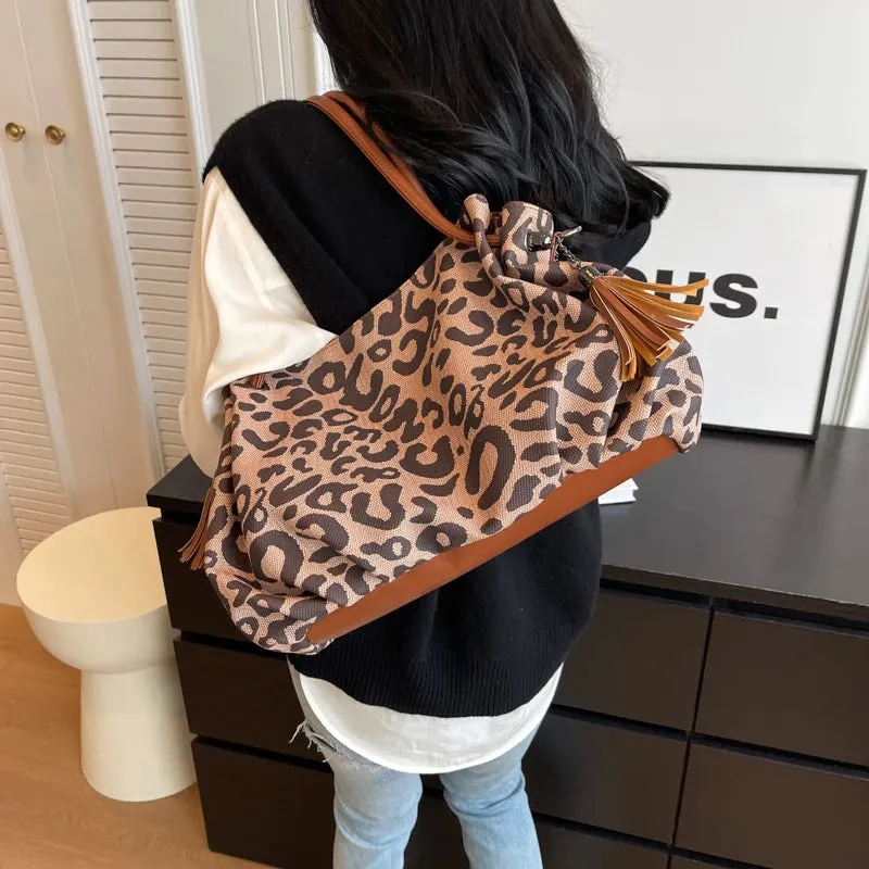 TAVIMART  -  Large Capacity Canvas Tote Bag For Women Fashion Tassel Shoulder Bag Female Fashion Leopard Handbags Portable Cloth Travel Bag